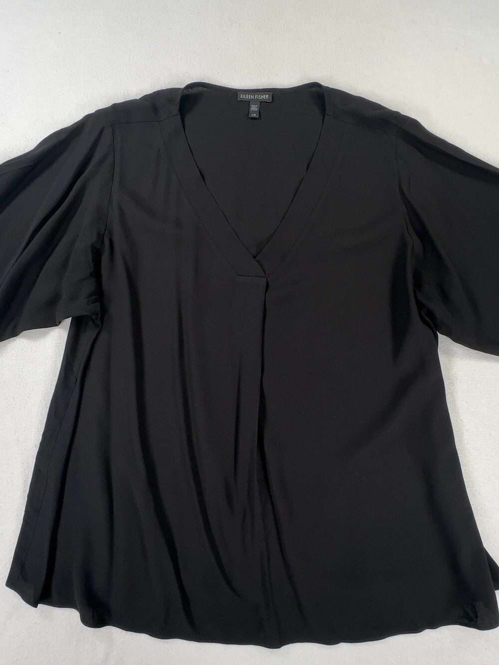 Eileen Fisher V-Neck Blouse 100% Silk Flutter Sleeve Black Women's Size Large